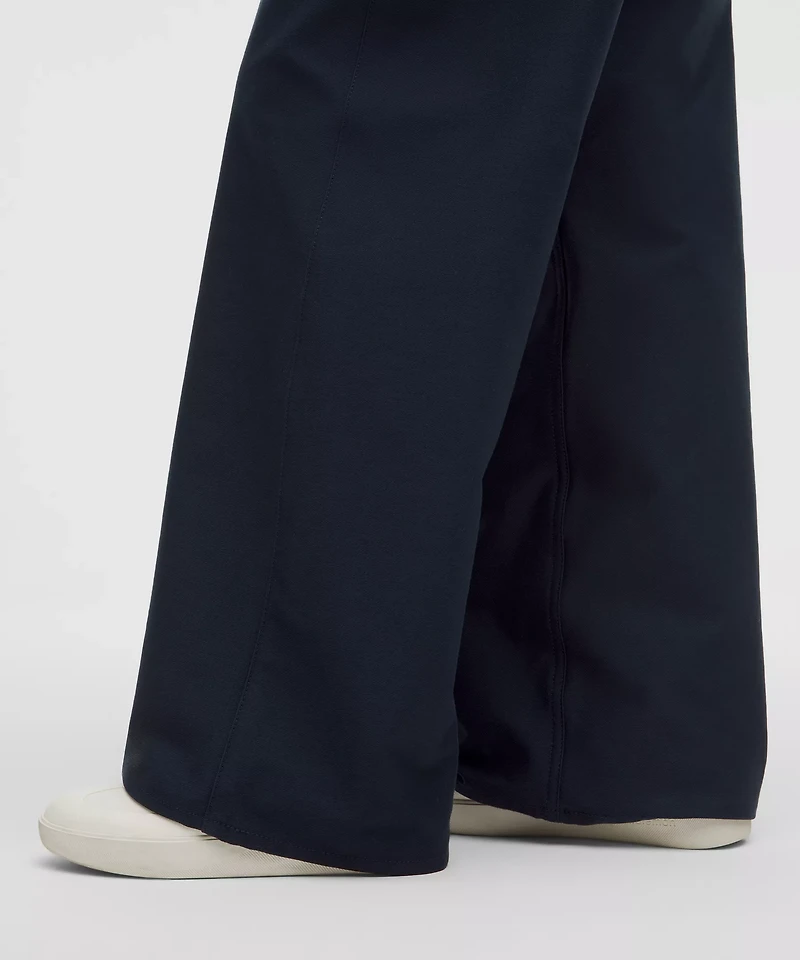 EasyFive Low-Rise Classic Wide-Leg Pant *Short