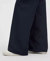 EasyFive Low-Rise Classic Wide-Leg Pant *Short