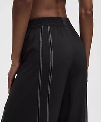 Define High-Rise Swift Jogger *Regular