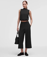 Breezily Mid-Rise Cropped Pant