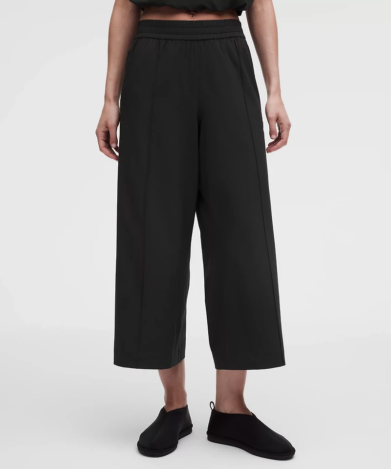 Breezily Mid-Rise Cropped Pant