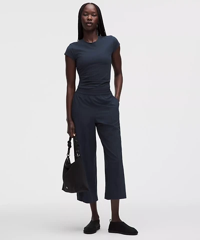 Breezily Mid-Rise Cropped Pant