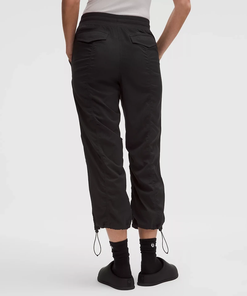 Dance Studio Relaxed-Fit Mid-Rise Cropped Pant