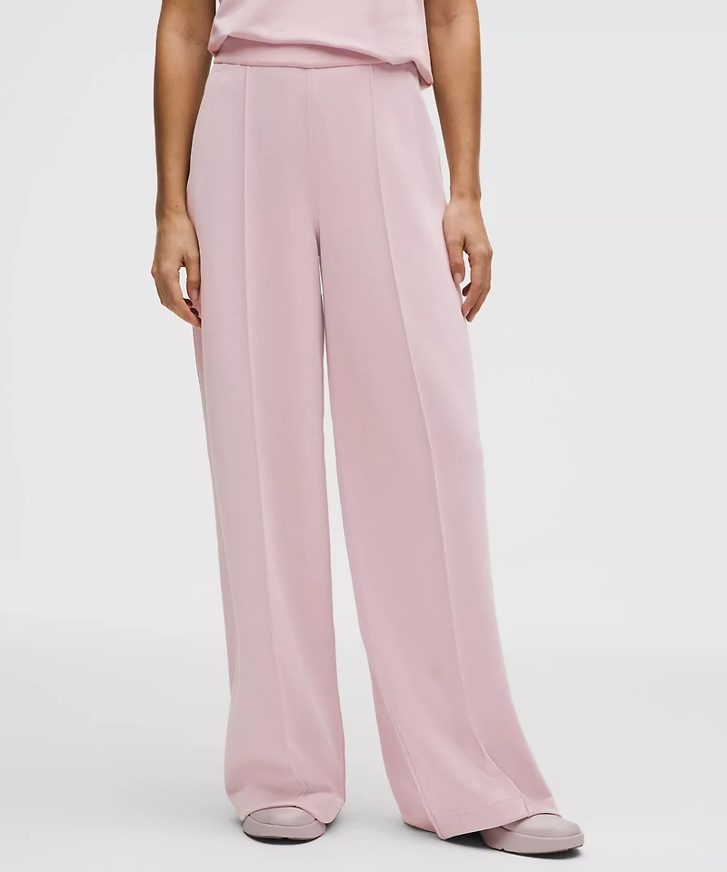 Softstreme Pintuck High-Rise Wide-Leg Pant *Regular