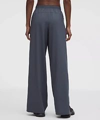 Court Rival Wide-Leg Track Pant *Regular