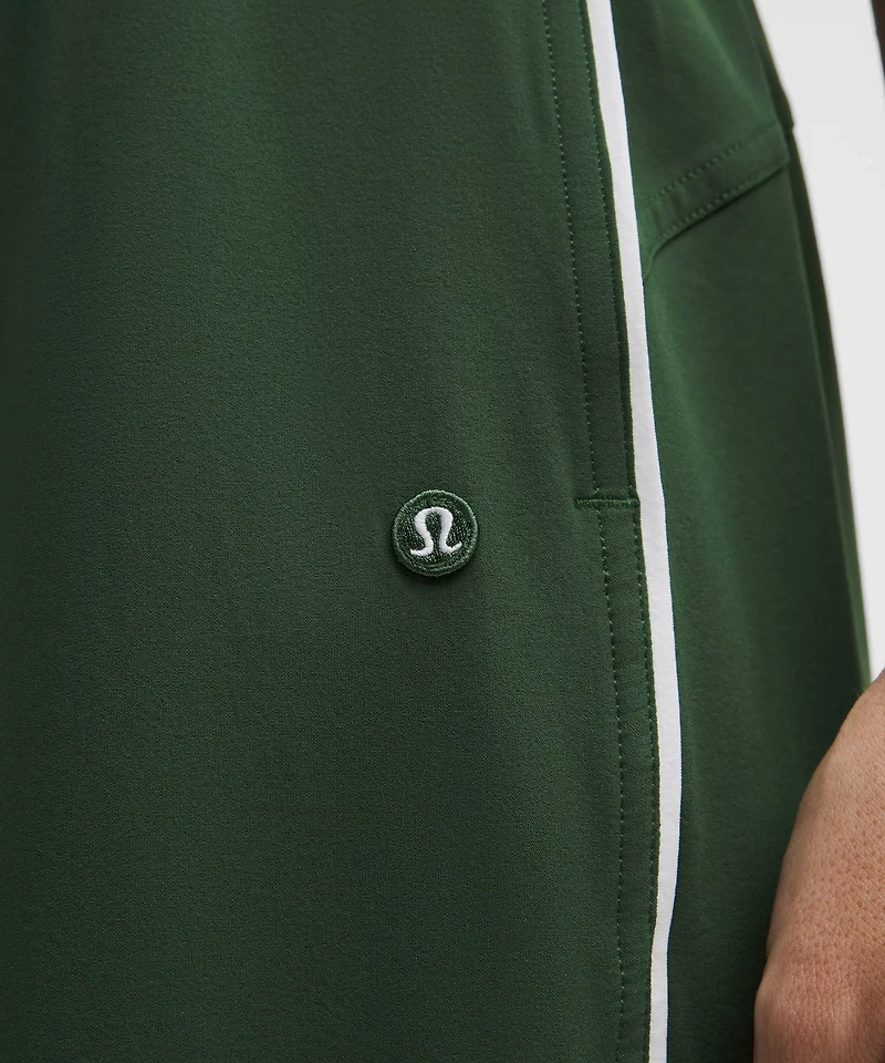 Court Rival Wide-Leg Track Pant *Regular