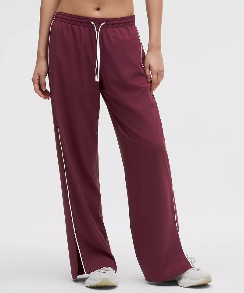 Court Rival Wide-Leg Track Pant *Regular