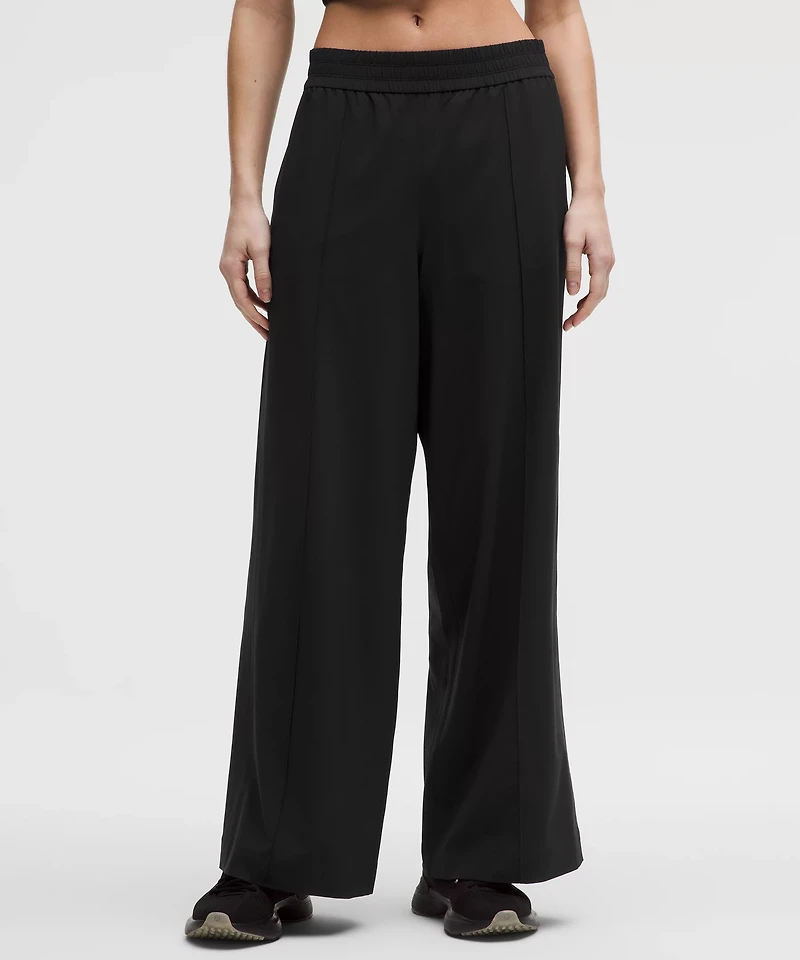 Breezily Mid-Rise Pant *Short