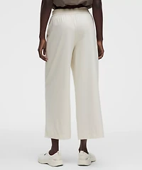 Breezily Mid-Rise Cropped Pant