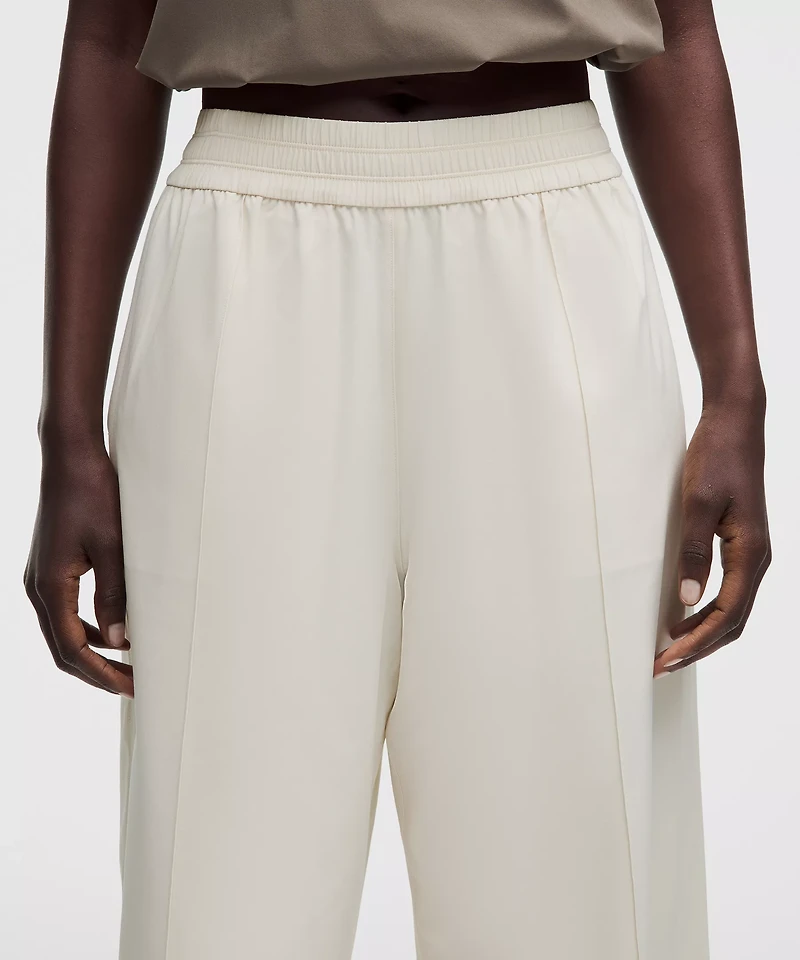 Breezily Mid-Rise Cropped Pant
