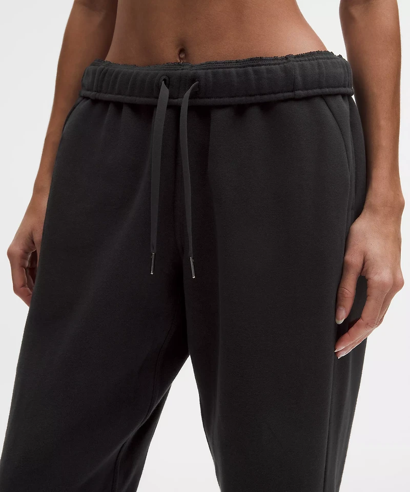 Scuba Mid-Rise Oversized Jogger *Short