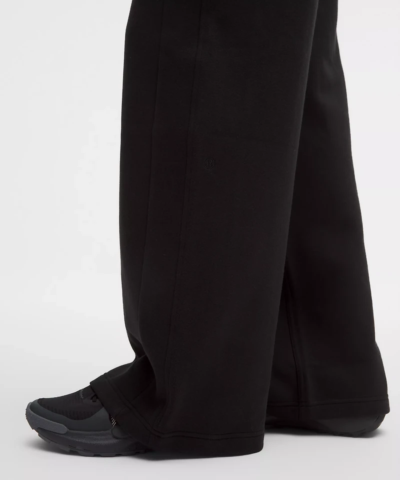 Scuba Mid-Rise Wide-Leg Pant *Short