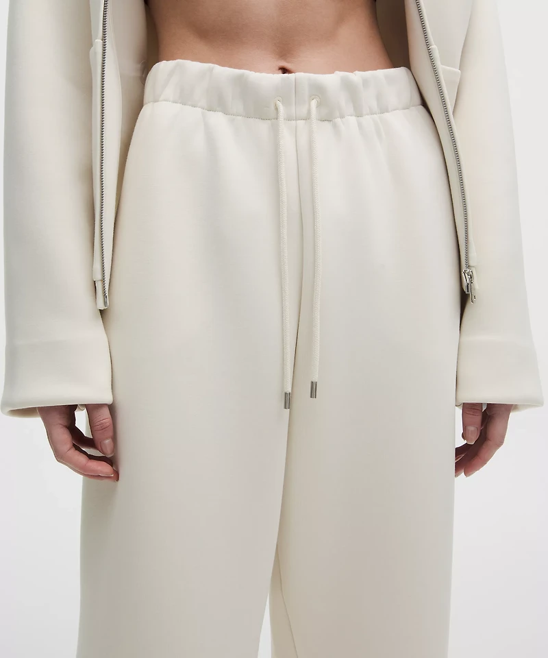 Sleek Spacer Barrel-Leg Pant