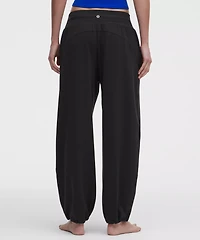Groove Low-Rise Relaxed Cinch Pant *Regular