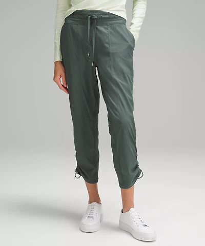 Dance Studio Mid-Rise Cropped Pant | Women's Capris