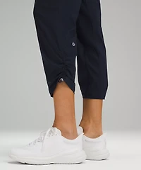 Dance Studio Mid-Rise Cropped Pant | Women's Capris