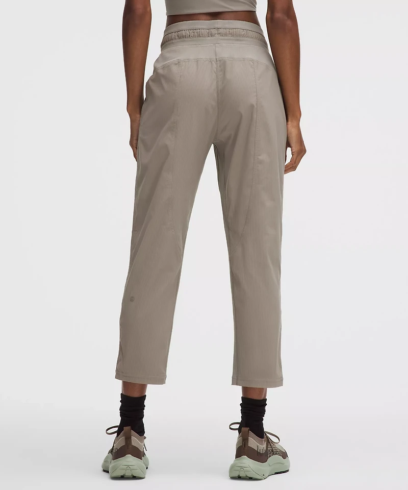 Dance Studio Mid-Rise Cropped Pant | Women's Capris