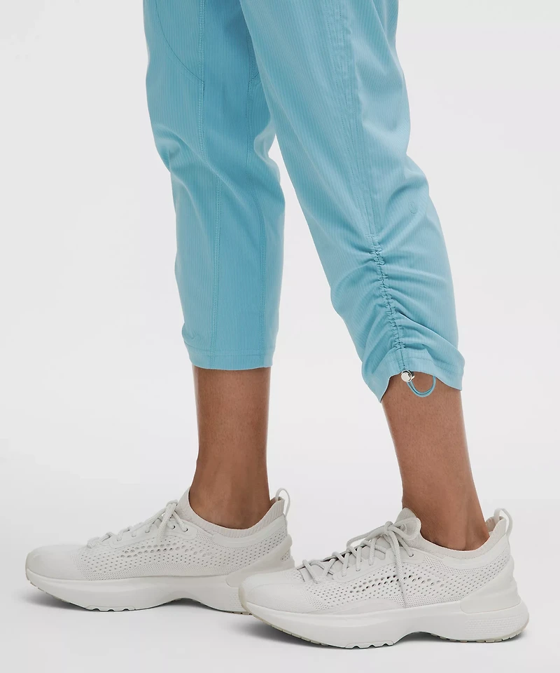 Dance Studio Mid-Rise Cropped Pant | Women's Capris
