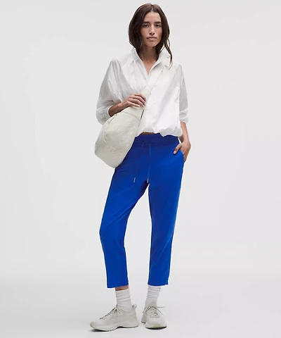 Dance Studio Mid-Rise Cropped Pant