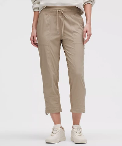 Dance Studio Mid-Rise Cropped Pant
