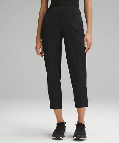 Warpstreme Multi-Pocket Mid-Rise Golf Crop 24" | Women's Trousers