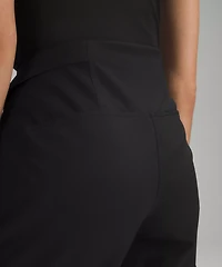 Warpstreme Multi-Pocket Mid-Rise Golf Crop 24" | Women's Trousers