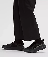Lightweight Mid-Rise Barrel-Leg Cropped Pant