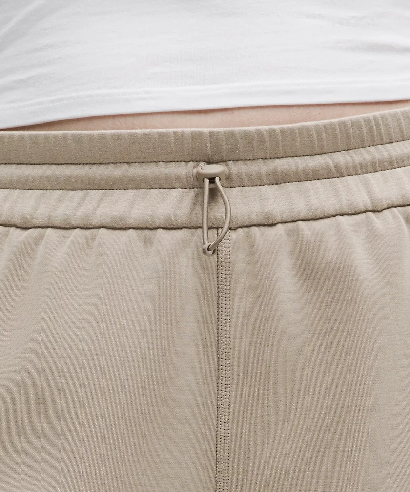 Softstreme High-Rise Short 4"