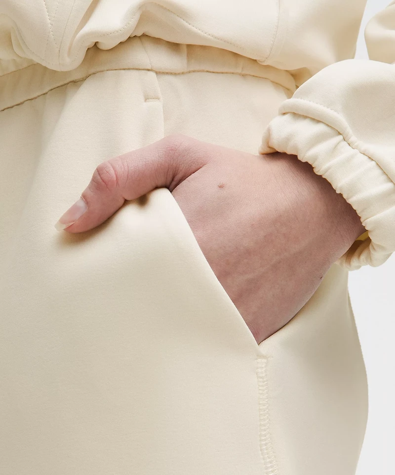 Softstreme High-Rise Short 4" | Women's Shorts