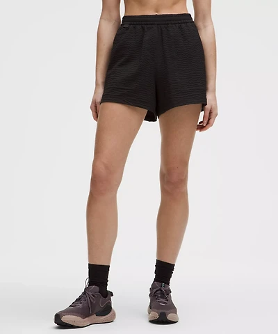 Grid-Texture Relaxed High-Rise Hiking Short 4"