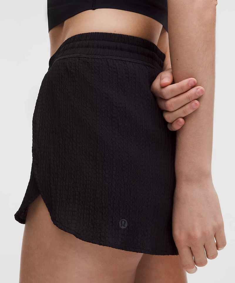 Negative Split Textured Run Short 2.5" | Women's Shorts
