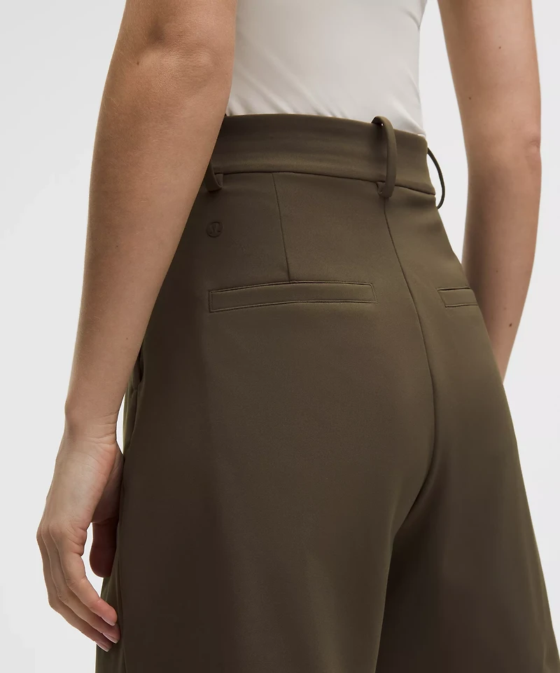 Daydrift Pleated High-Rise Short 7"