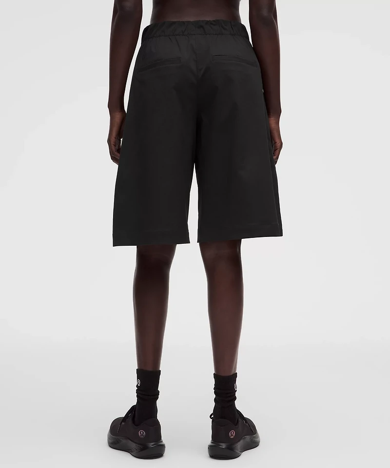 Woven Mid-Rise Bermuda Short
