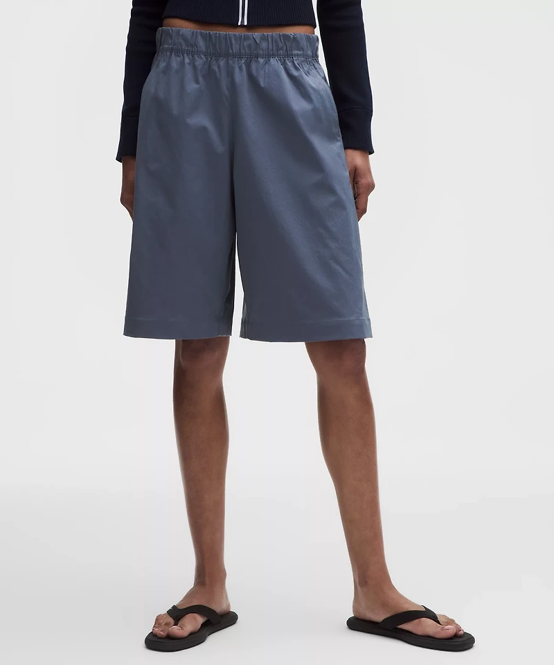 Woven Mid-Rise Bermuda Short