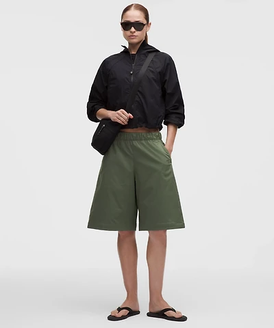 Woven Mid-Rise Bermuda Short