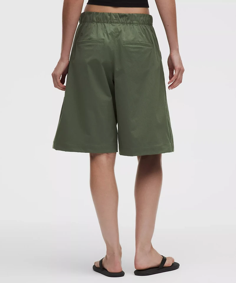 Woven Mid-Rise Bermuda Short