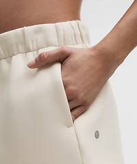 Sleek Spacer Mid-Rise Short 3.5"