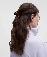 Medium Claw Hair Clip | Women's Accessories