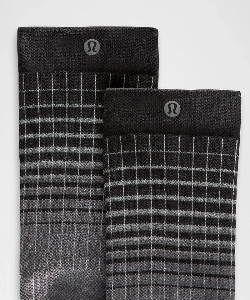 Women's Power Stride Crew Socks *Reflective |