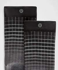 Women's Power Stride Crew Socks *Reflective |