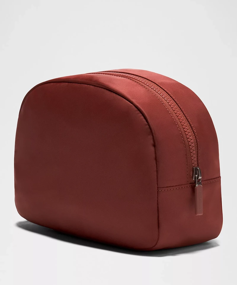 City Essentials Pouch 4L