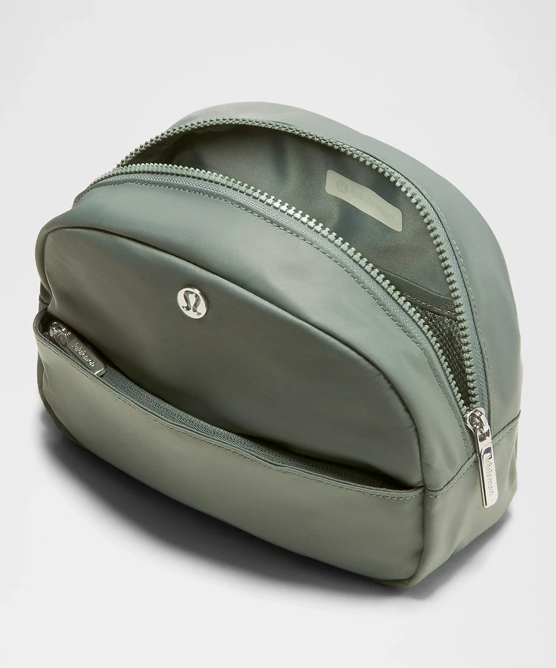 City Essentials Pouch 4L