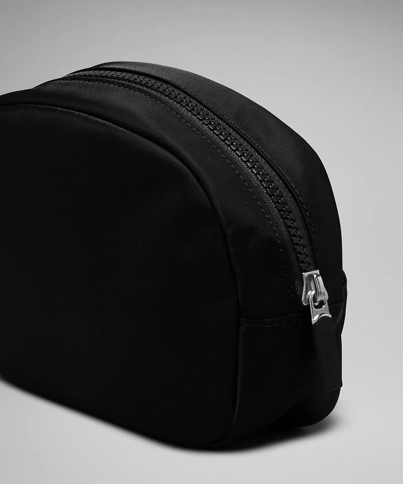 City Essentials Pouch *Mini 2L | Women's Bags,Purses,Wallets