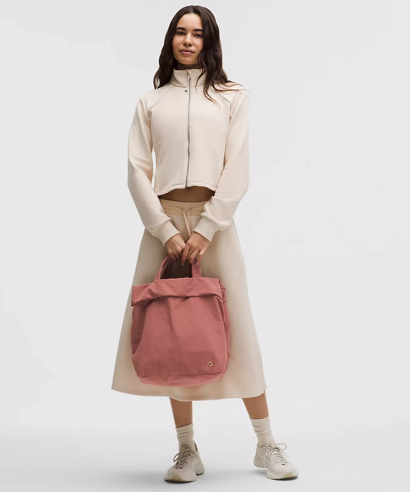 On My Level Tote Bag 20L