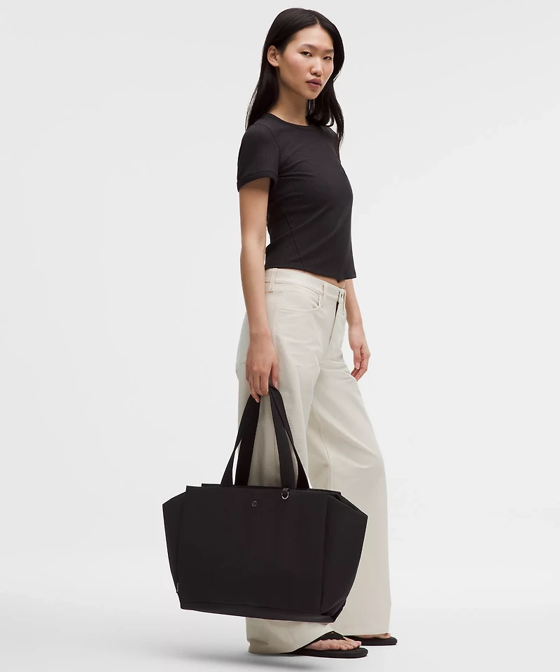 Triple Compartment Tote Bag 18L