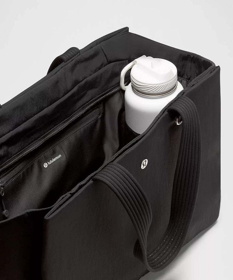 Triple Compartment Tote Bag 18L