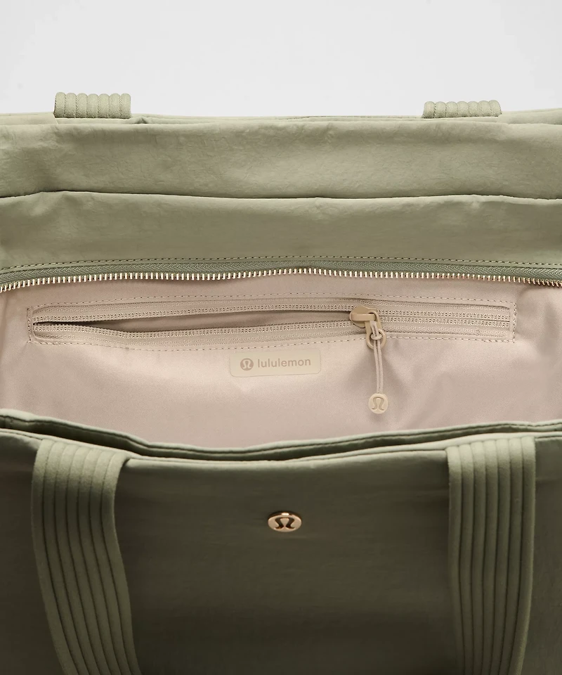 Triple Compartment Tote Bag 18L | Men's Bags,Purses,Wallets