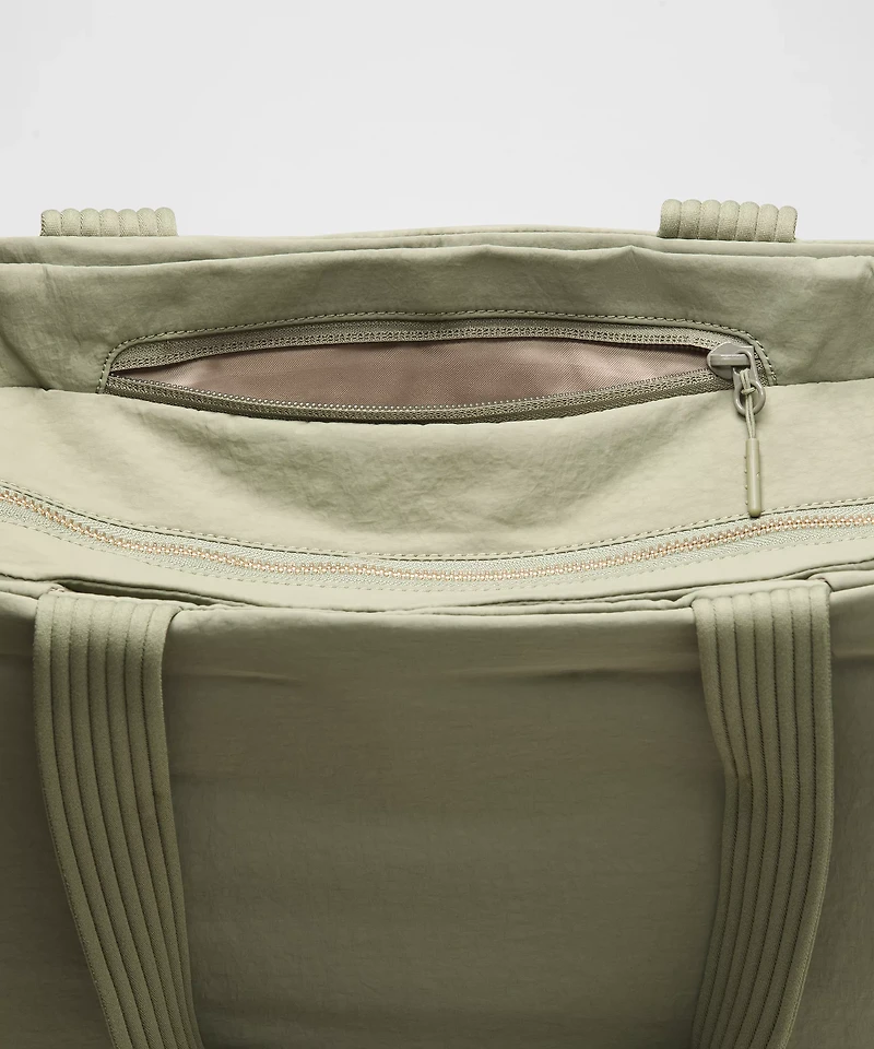 Triple Compartment Tote Bag 18L | Men's Bags,Purses,Wallets
