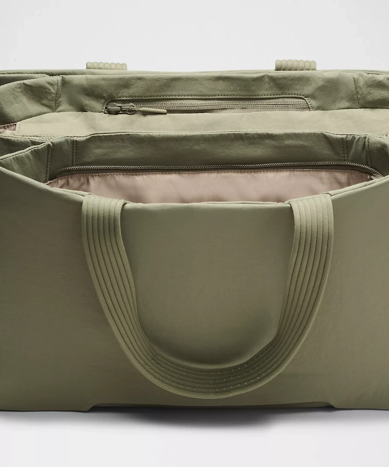 Triple Compartment Tote Bag 18L | Men's Bags,Purses,Wallets