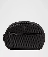 City Essentials Pouch 4L *Knit Mesh | Women's Bags,Purses,Wallets